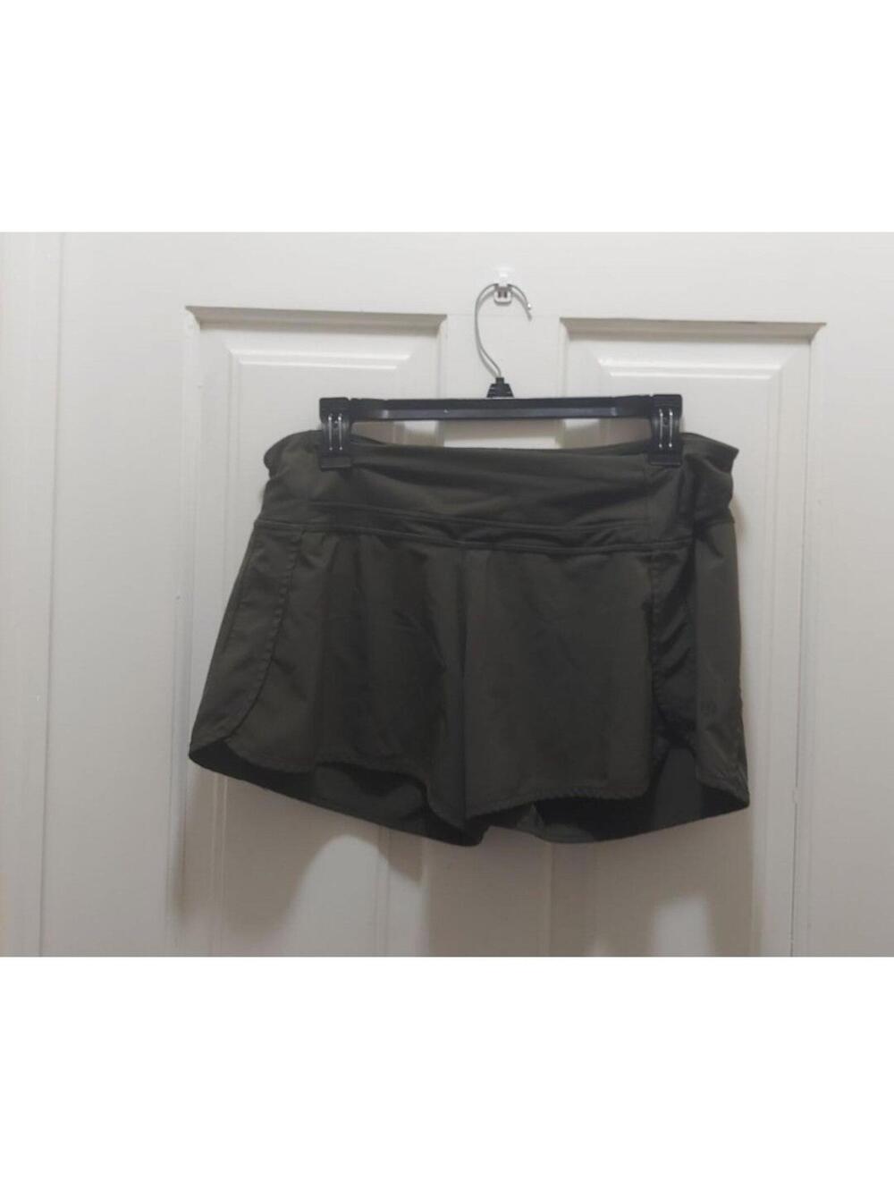 Lululemon athletica womens Shorts gym sz 8